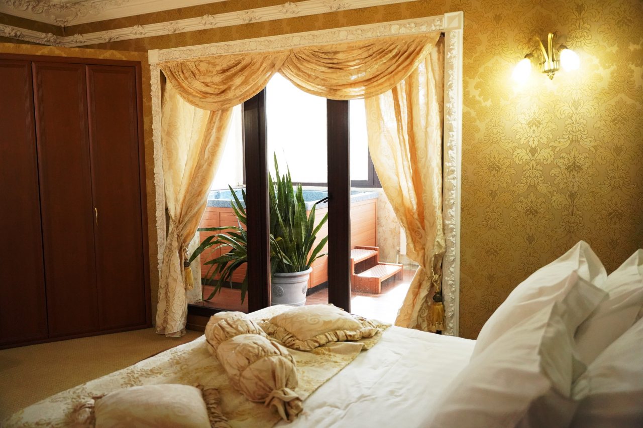 Люкс (С джакузи), Гостиничный комплекс Александр