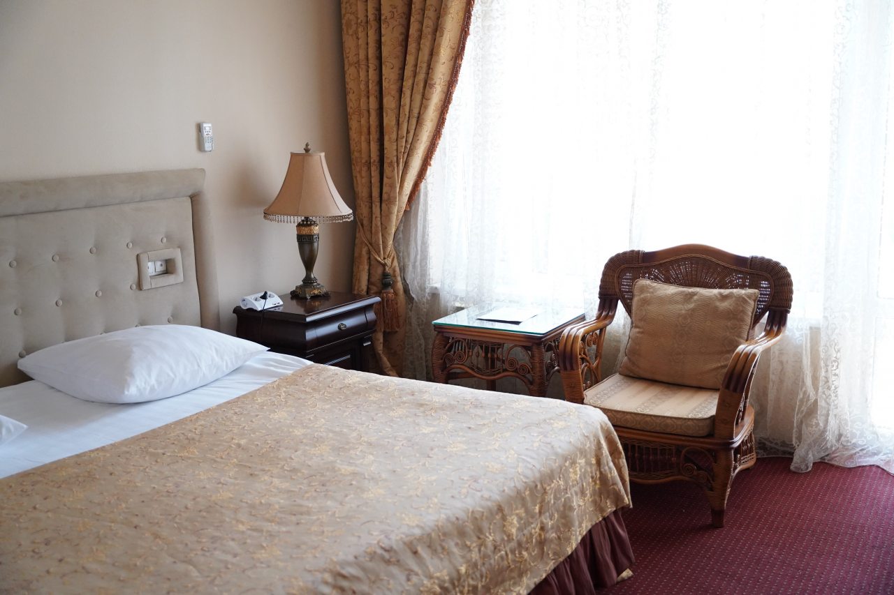 Полулюкс (С двуспальной кроватью), Гостиничный комплекс Александр