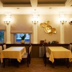 Разрешено проведение мероприятий, Гостиничный комплекс Александр