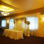 Разрешено проведение мероприятий, Гостиничный комплекс Александр