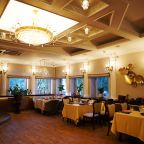 Разрешено проведение мероприятий, Гостиничный комплекс Александр