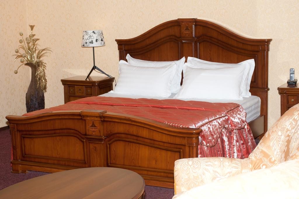 Двухместный (Представительский двухместный номер с 1 кроватью) отеля Достык, Шымкент