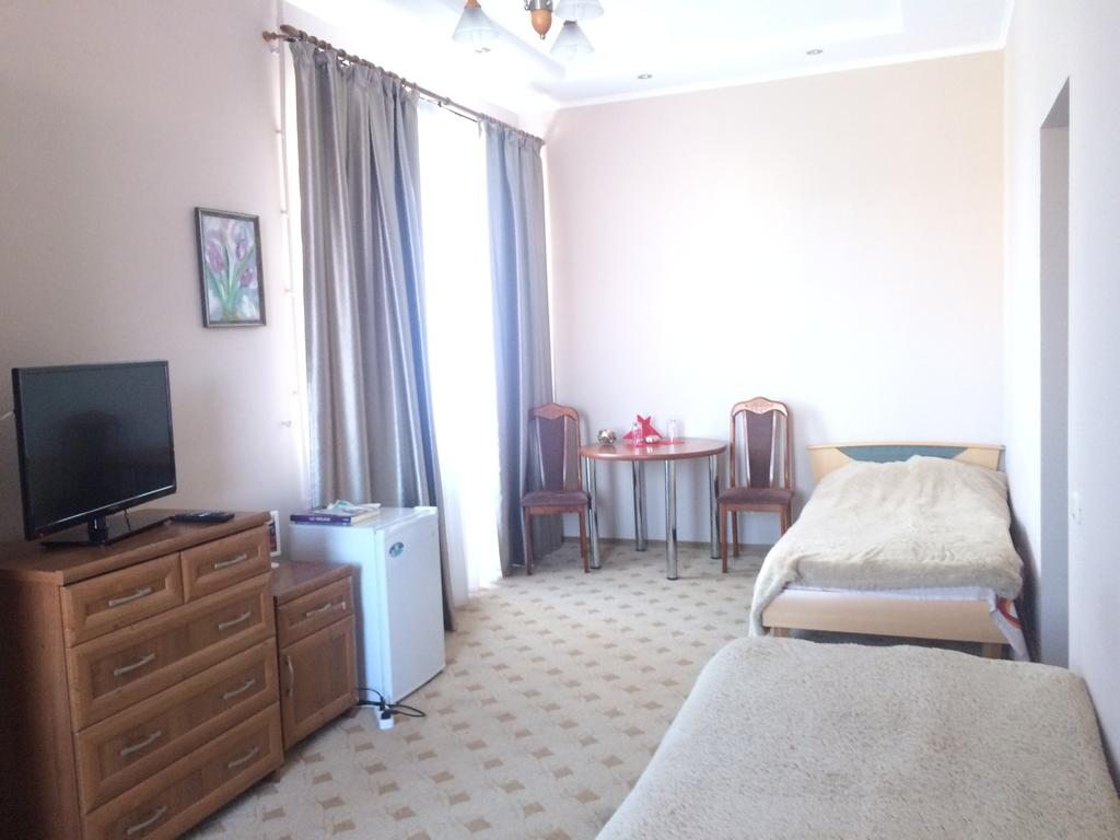 Двухместный (Двухместный номер с 2 отдельными кроватями) отеля Алтын Адам, Павлодар