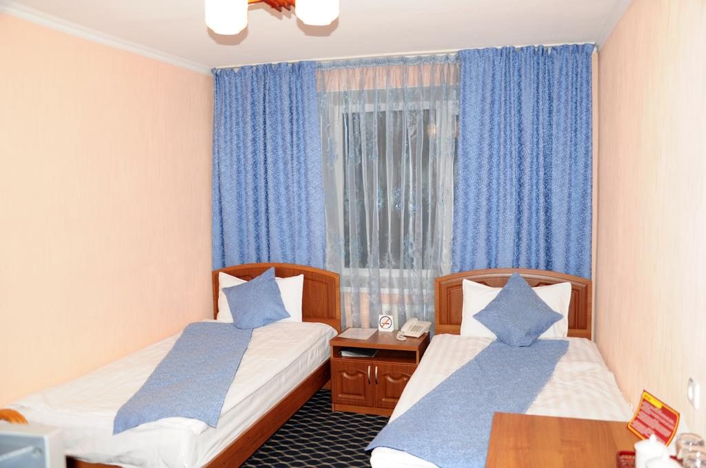 Двухместный (Двухместный номер Делюкс с 2 отдельными кроватями) гостиницы Достык, Кокшетау