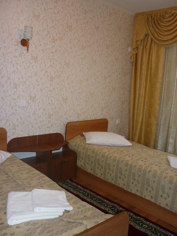 Двухместный (Стандартный двухместный номер с 2 отдельными кроватями) гостиницы Golden Rose, Атырау