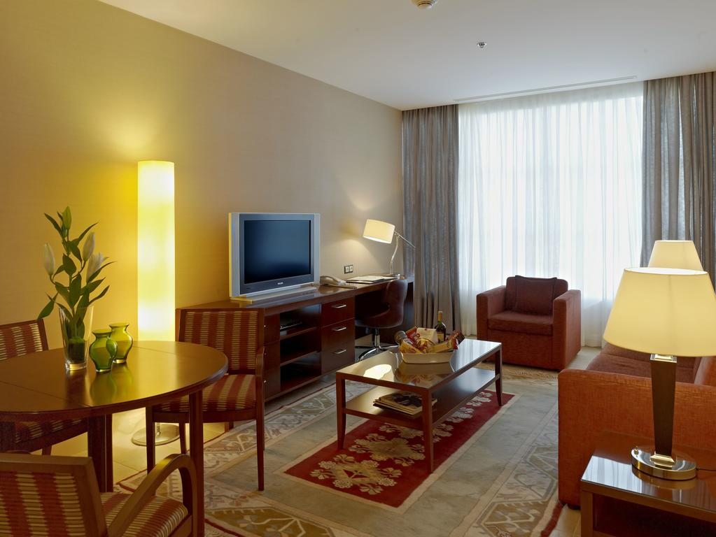 Апартаменты (Апартаменты с 3 спальнями) апарт-отеля Marriott Executive Apartments Atyrau, Атырау