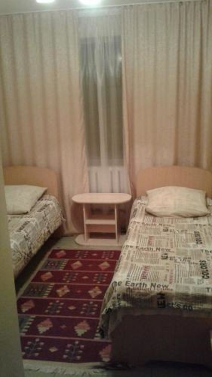 Двухместный (Бюджетный двухместный номер с 2 отдельными кроватями) гостиницы Привокзальная, Костанай