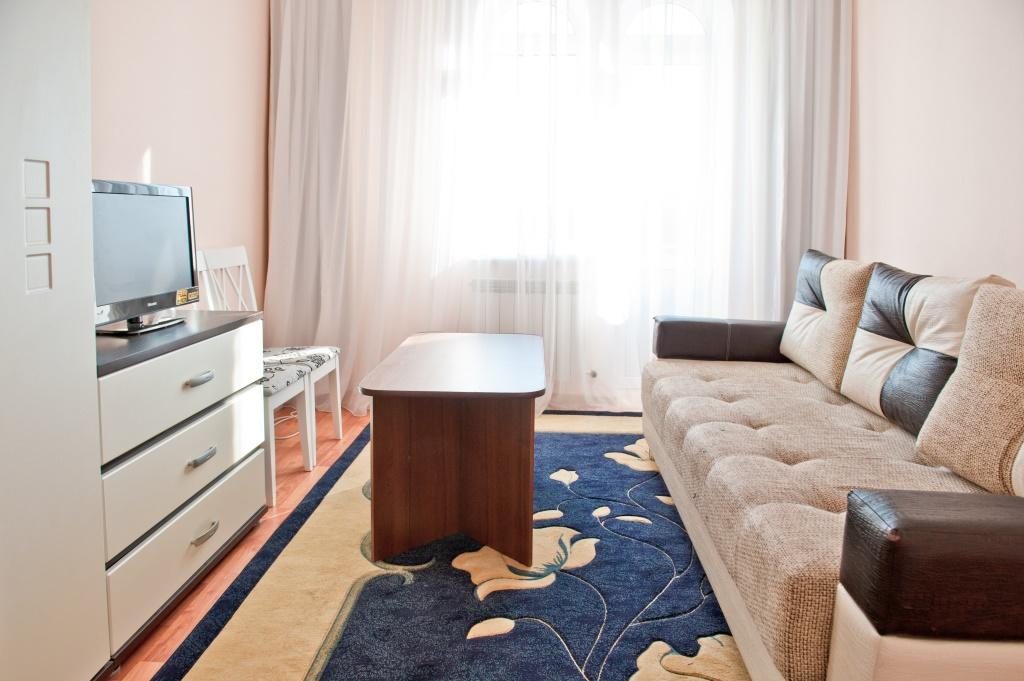 Двухместный (Стандартный двухместный номер с 1 кроватью и балконом) отеля Алтын Кун, Боровое (Акмолинская область)