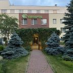 Гостиничный комплекс «Изумруд-отель», центральный вход