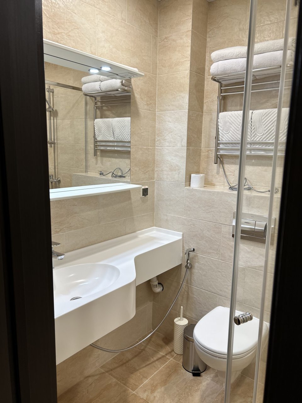 Стандарт TWIN с видом из окна на квартал Архангела Михаила