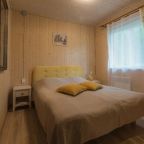 Коттедж (Дом с 1 спальней Медовый), База отдыха Бородинское