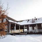 Коттедж (Дом с 6 спальнями Капитанская дача), База отдыха Бородинское