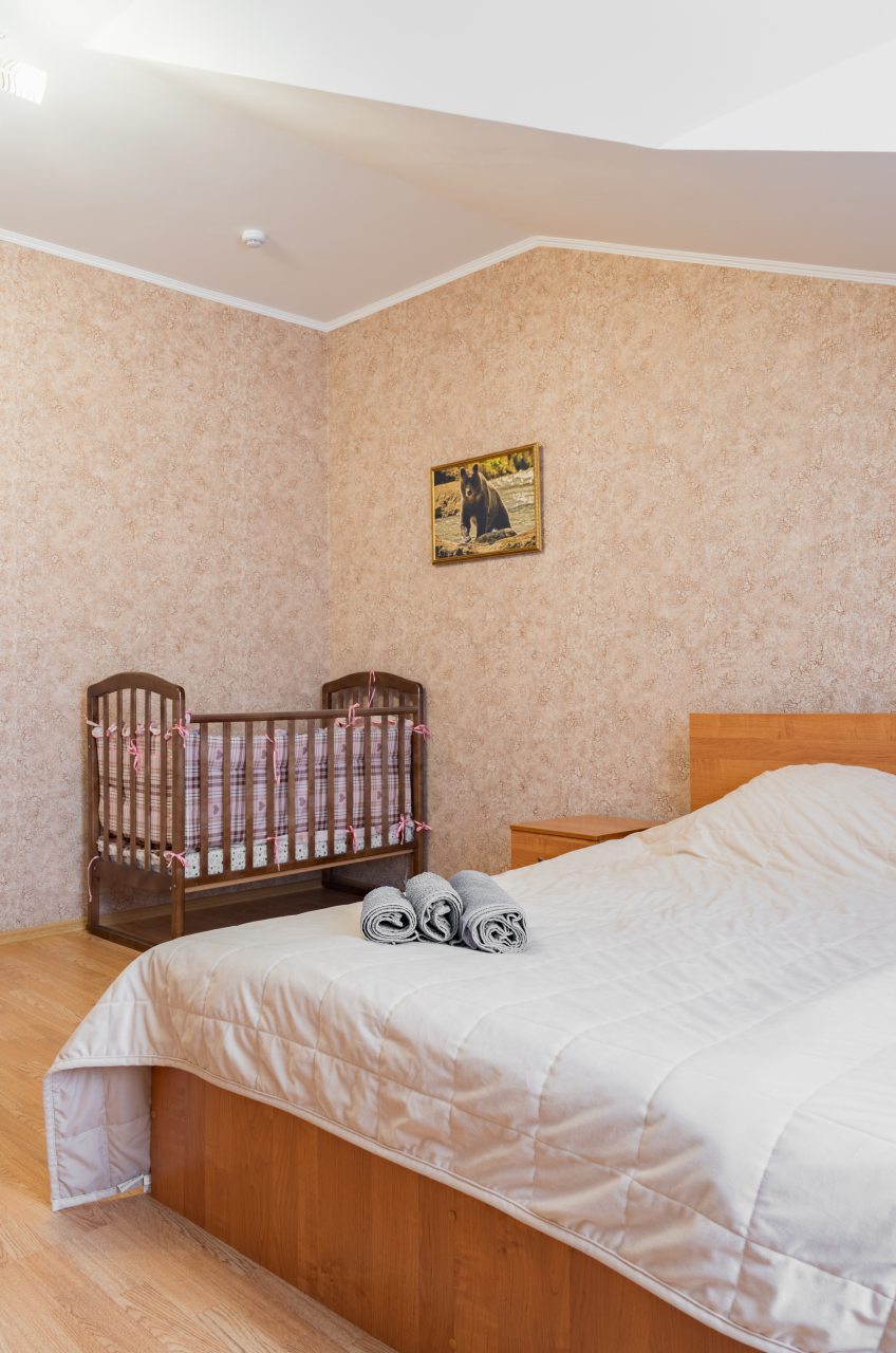 Семейный (Двухкомнатный Полу-ЛЮКС), Мини-гостиница Медведефф Чердаклы