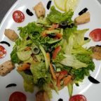 Питание. Кафе-столовая на территории отеля Центральный.