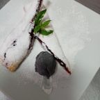 Питание. Кафе-столовая на территории отеля Центральный.