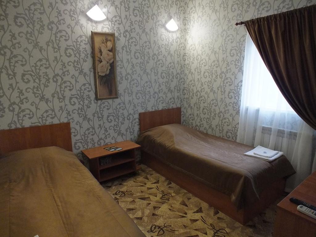 Двухместный (Стандартный двухместный номер с 2 отдельными кроватями) отеля Плазма, Донской