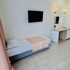 Номер (Комфорт с балконом 4х-местный), Отель Remvi