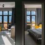 Люкс (Двухкомнатный люкс с балконом и видом на горы), AYS Design Hotel Rosa Khutor