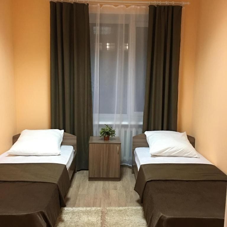 Номер (Кровать в общем номере с 2 кроватями) отеля Платон, Тамбов