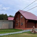 Дом (Охотника), Загородный клуб Строгановские Просторы