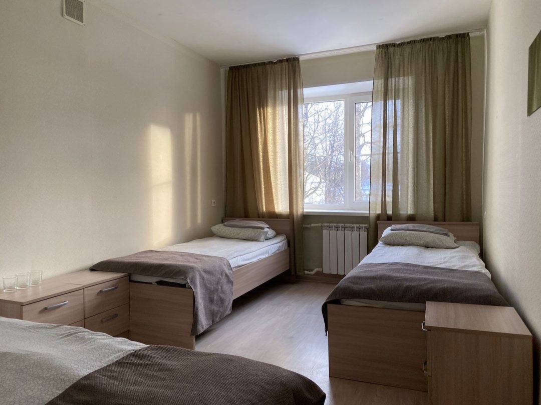 Двухместный (Односпальная кровать в общем номере с 3 кроватями) гостиницы Круиз, Великий Новгород