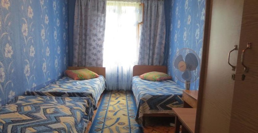 Трехместный (С тремя односпальными кроватями) гостевого дома Натали, Курортное (Черное море), Крым