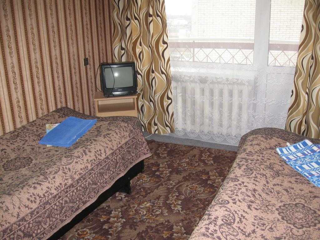 Четырехместный (Стандартный четырехместный номер) гостиницы Раница, Жодино