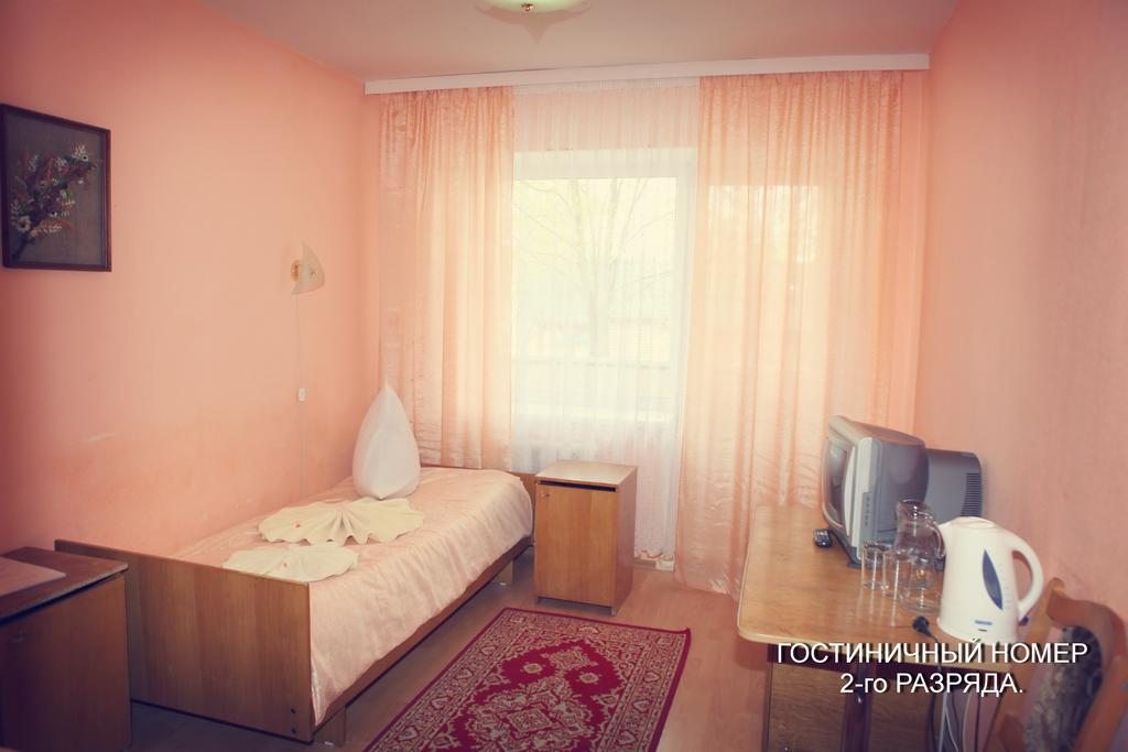Двухместный (Бюджетный двухместный номер с 2 отдельными кроватями) гостиничного комплекса Свитанак, Жодино