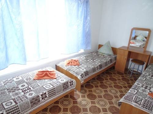 Трехместный (С тремя односпальными кроватями) отеля Надежда, Курортное (Черное море), Крым