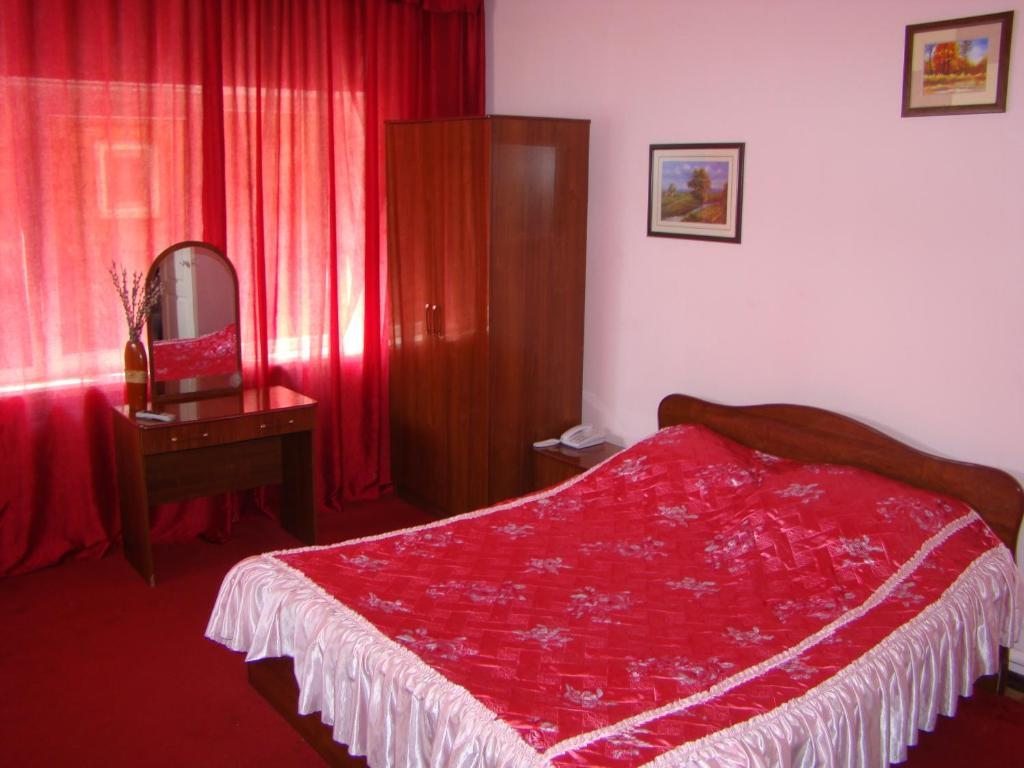 Двухместный (Стандартный номер) гостиницы Ирон, Краснодар