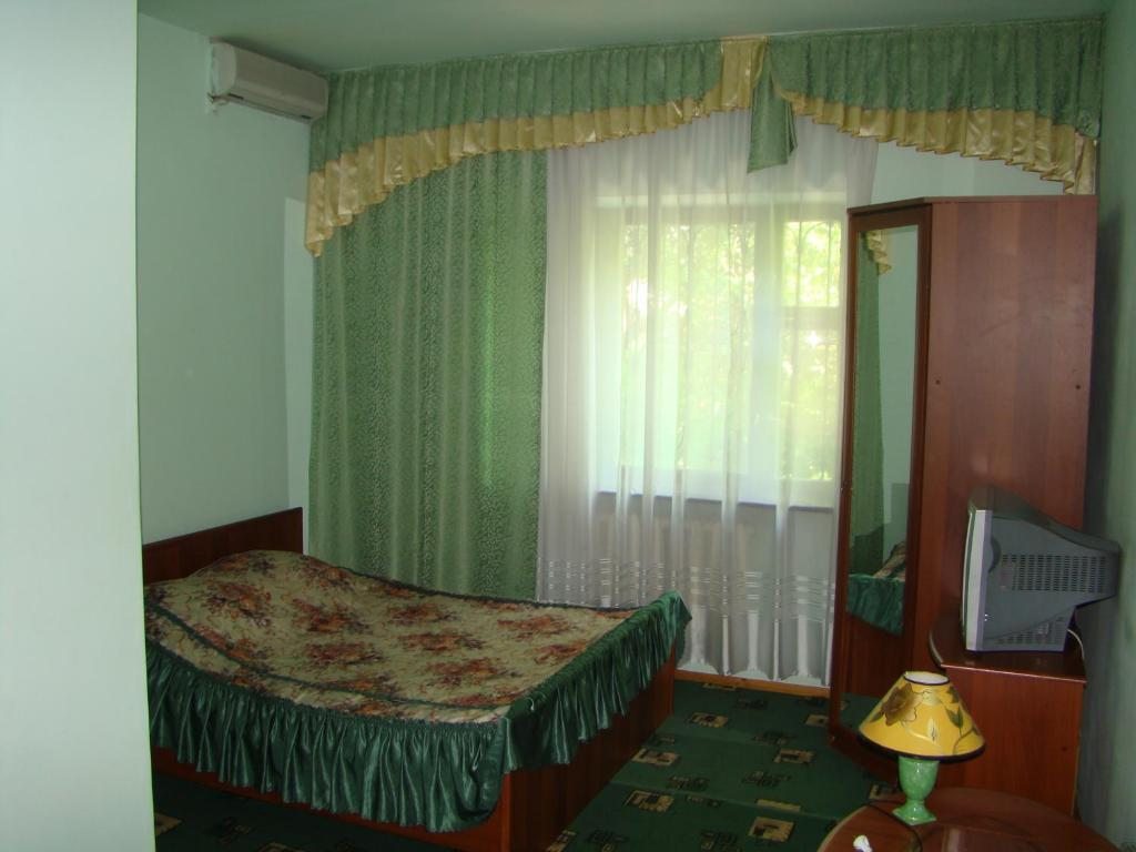 Двухместный (Стандартный двухместный номер с 1 кроватью) гостиницы Ирон, Краснодар