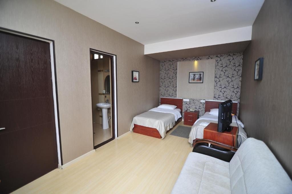 Двухместный (Стандартный двухместный номер с 1 кроватью или 2 отдельными кроватями) отеля Armazi Palace, Тбилиси