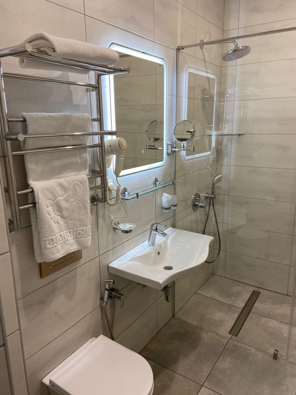 Вид ванной комнаты.