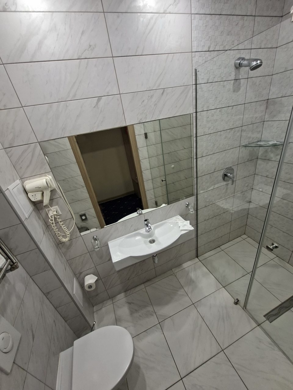 Ванная комната номера.