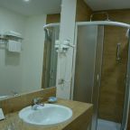 Сьюит (Люкс с 2 односпальными кроватями), Отель Best Western Tbilisi