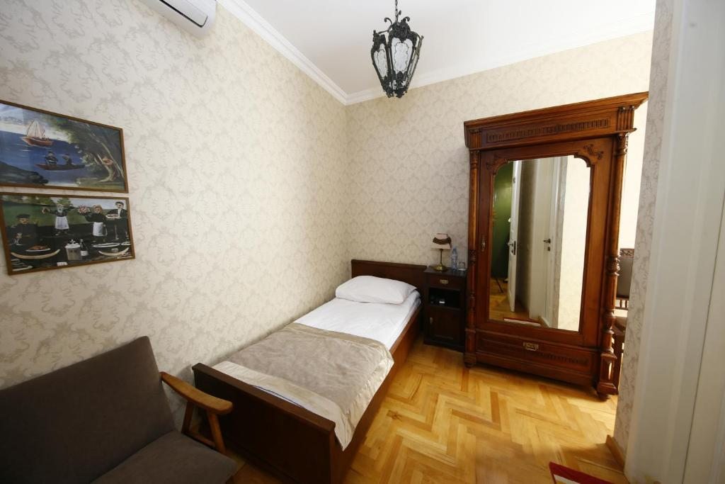 Одноместный (Одноместный номер) отеля Bloom, Тбилиси