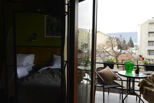 Двухместный (Бюджетный двухместный номер с кроватью размера «queen-size») отеля Boutique, Тбилиси