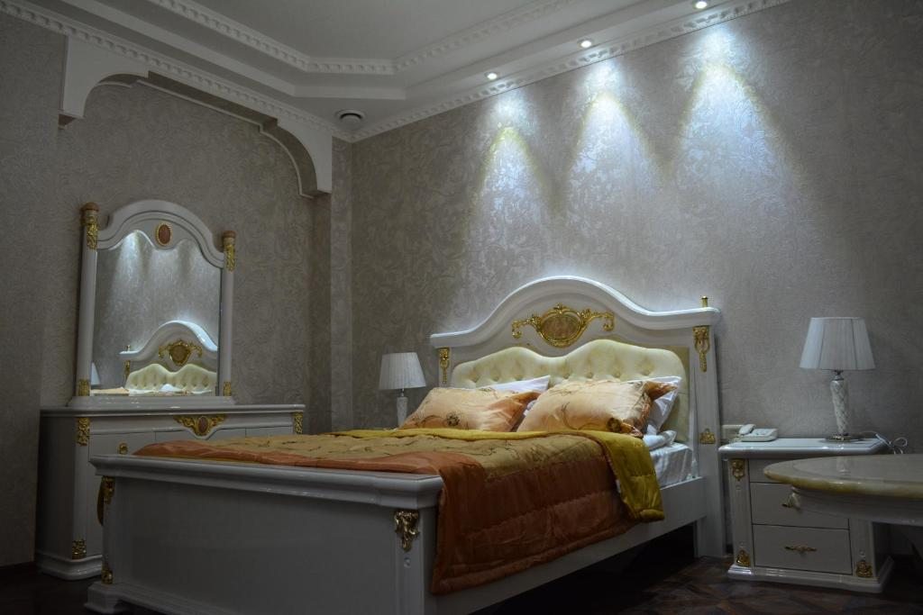 Двухместный (Улучшенный номер с кроватью размера «king-size») отеля Elegant Boutique Rustaveli, Тбилиси