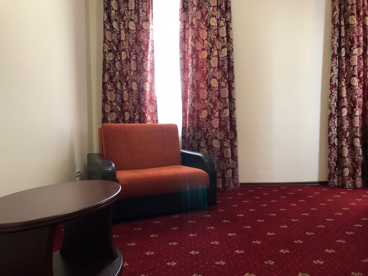 Двухместный (Улучшенный с диваном), Гостиница Спутник-inn