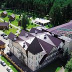 Парковка, Гостиница Сосновый бор