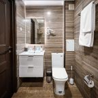 De Luxe (Де Люкс), Гостиница Олимп