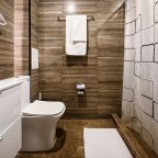 De Luxe (Де Люкс), Гостиница Олимп