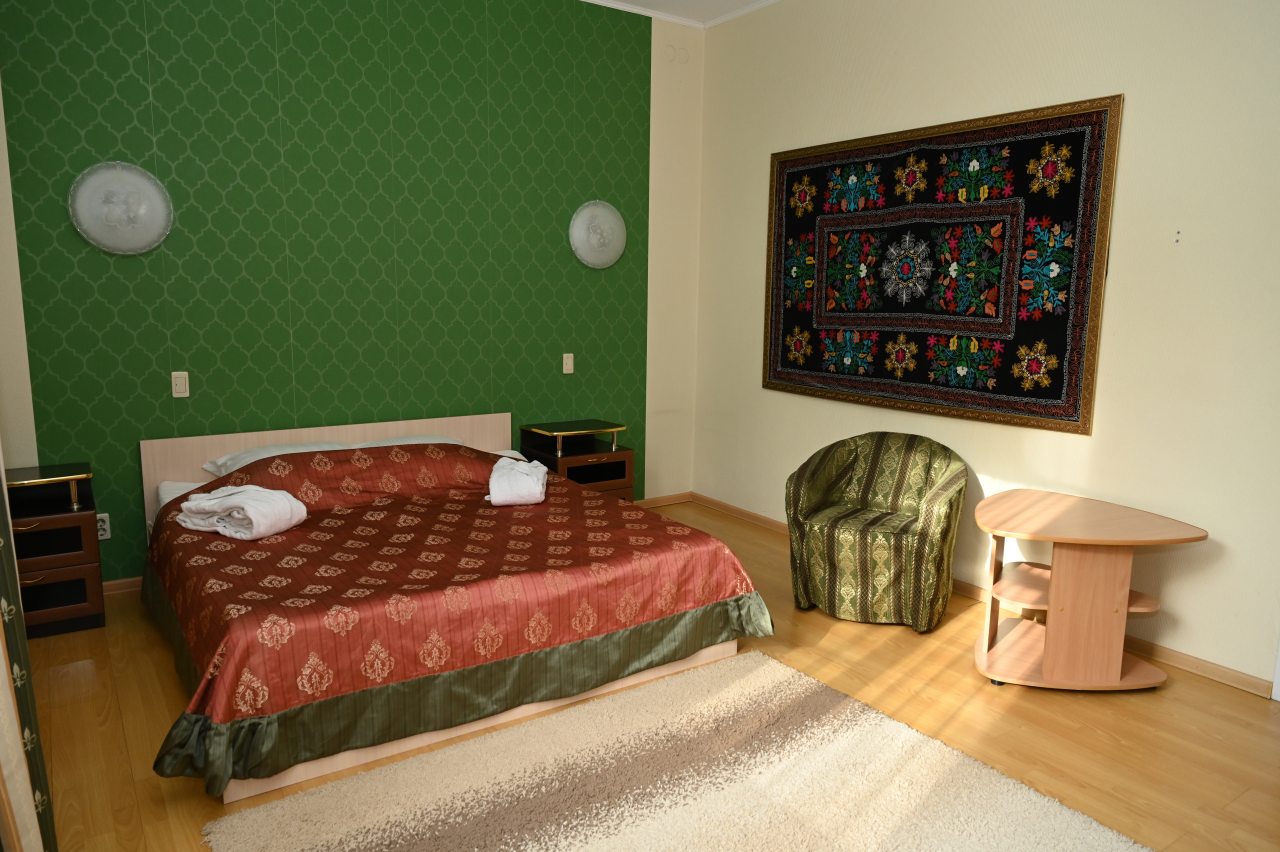 De Luxe (Номер стандарт Улучшенный), Отель Пятый угол