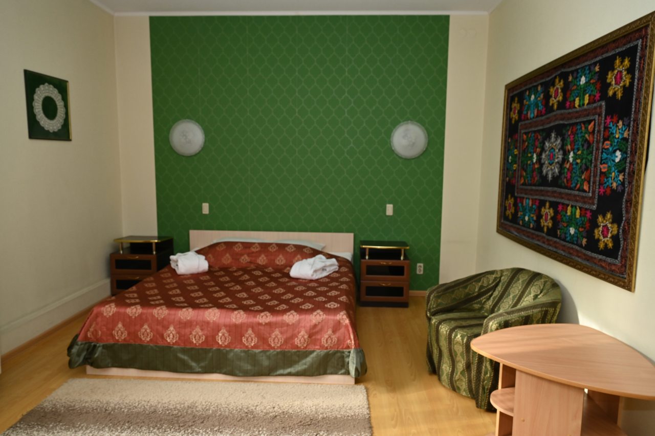 De Luxe (Номер стандарт Улучшенный), Отель Пятый угол