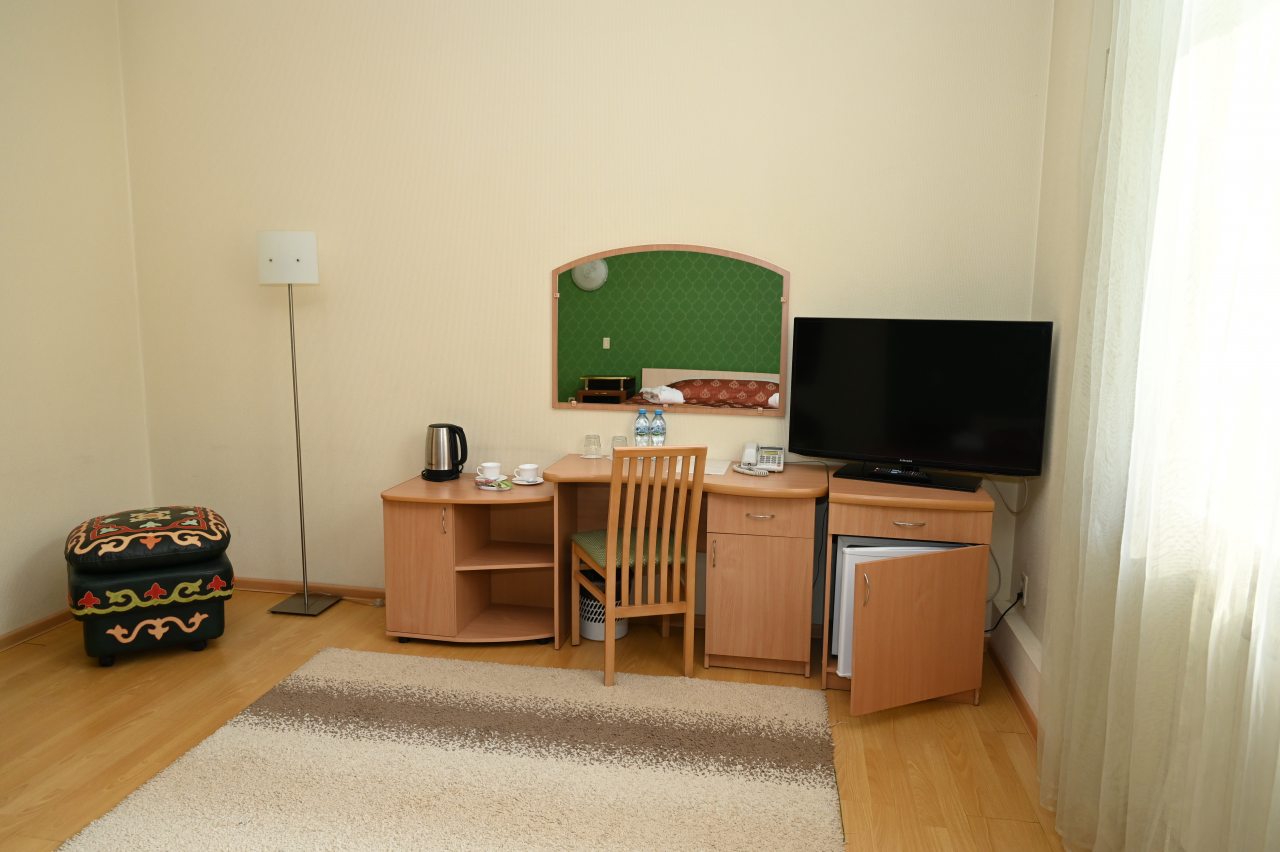 De Luxe (Номер стандарт Улучшенный), Отель Пятый угол