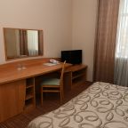 Четырехместный (Номер  Комфорт двухкомнатный), Отель Пятый угол