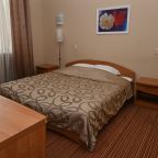 Четырехместный (Номер  Комфорт двухкомнатный), Отель Пятый угол