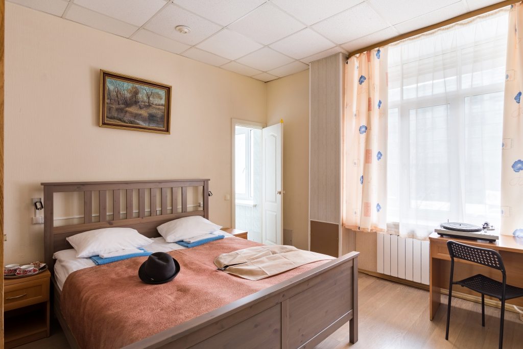 Двухместный (Улучшенный с одной кроватью) гостиницы Метро-тур, Санкт-Петербург