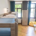 Номер (Кровать в общем 8-местном номере для мужчин и женщин), Хостел Gallery Hostel Tbilisi