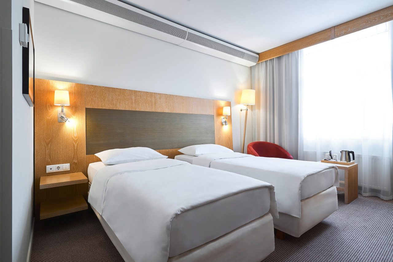 Двухместный (Стандарт с 2 раздельными односпальными кроватями), Cosmos Ekaterinburg Hotel